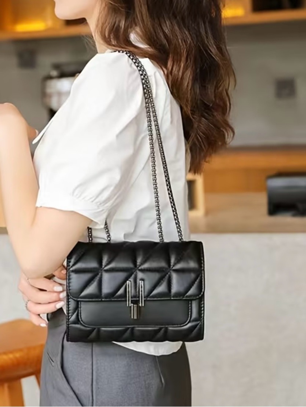 Black Quilted Chain Shoulder Bag - Fashionable Women's Bag